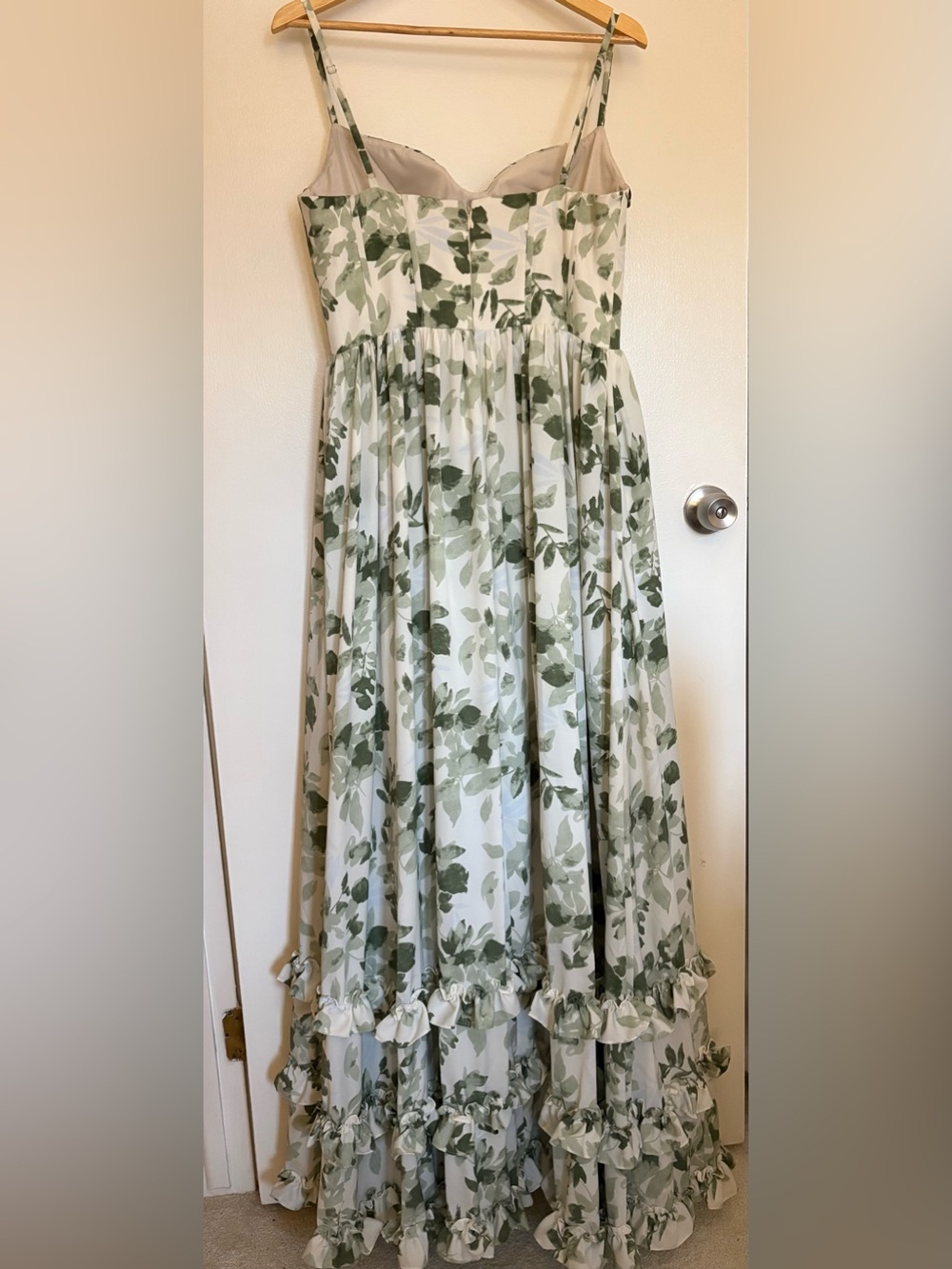 Green Leaf Print Ruffle Dress - Picture 6 of 8